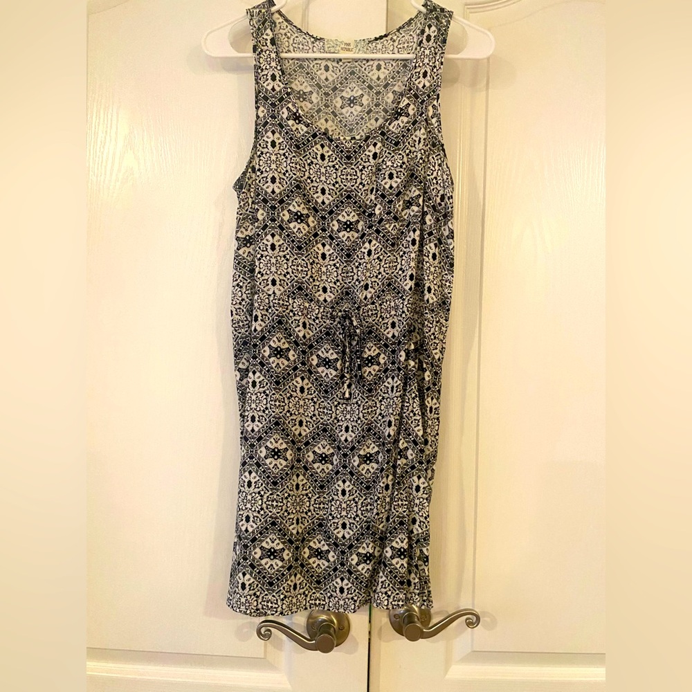 Women’s Pink Republic sz large dress for sale.